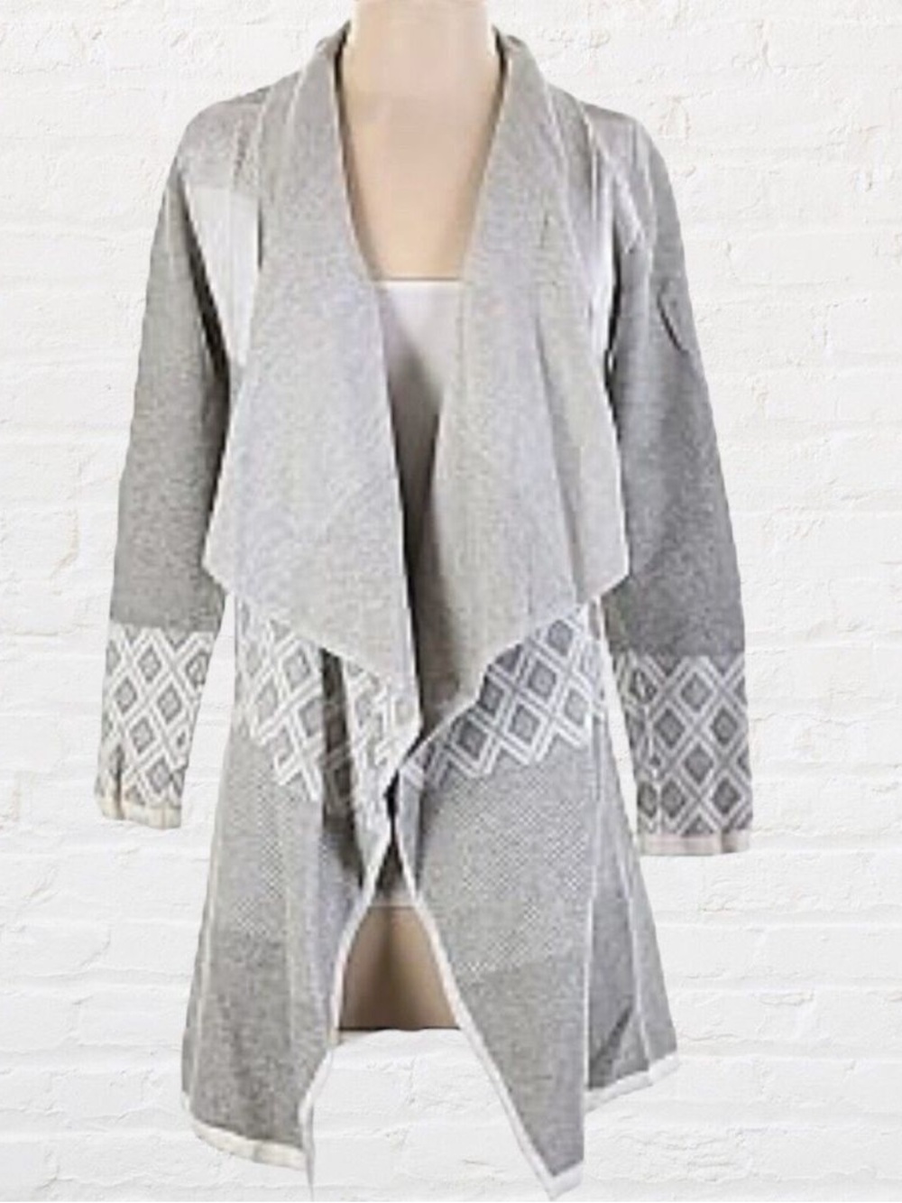 Light Gray Open-Front Draped Cardigan with Geometric Trim